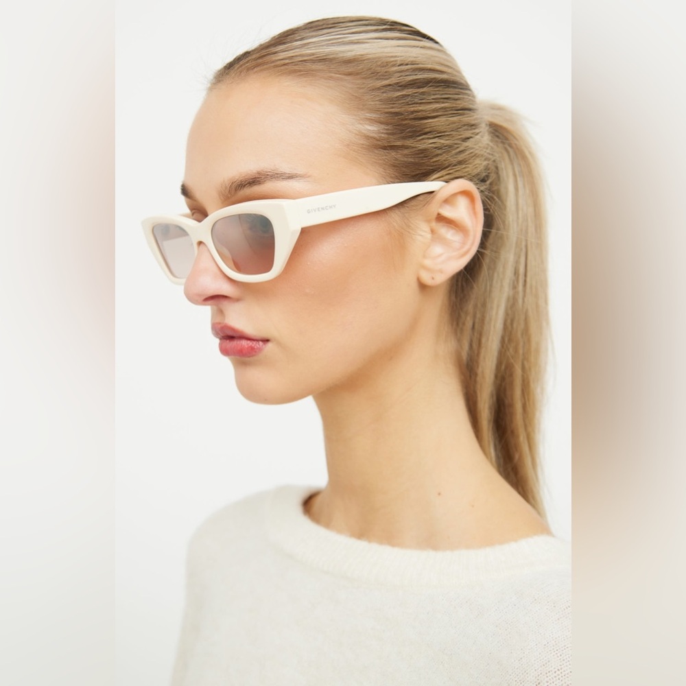Givenchy cream rectangle GV 7209/S